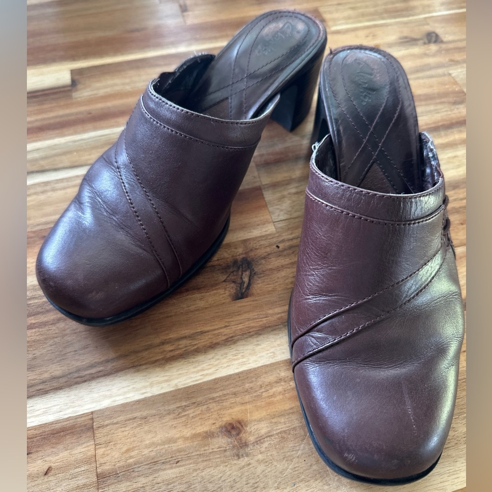 Clark’s leather clogs